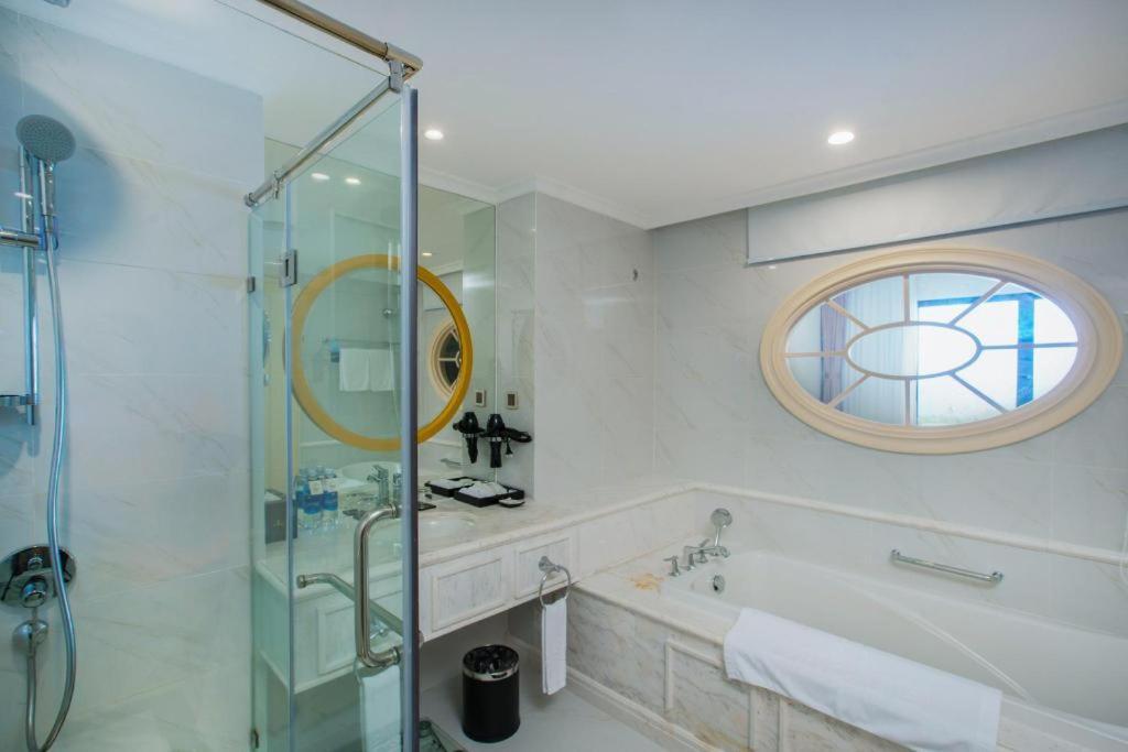 Vinoasis Phu Quoc Ξενοδοχείο Bien Hoa Εξωτερικό φωτογραφία